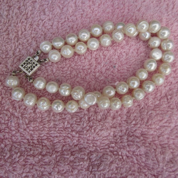 Pearl Bracelet with Sterling Clasp - Picture 1 of 4